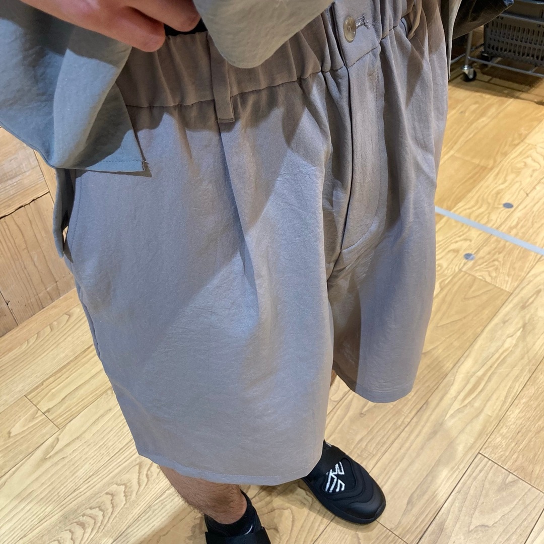 風を通す　ショートパンツ