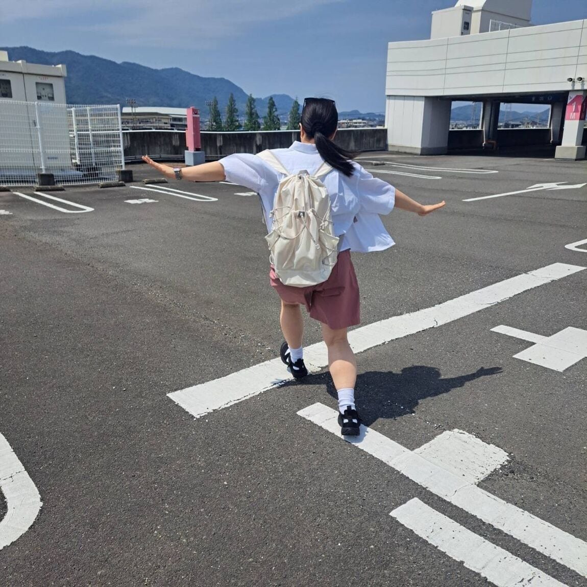 る４