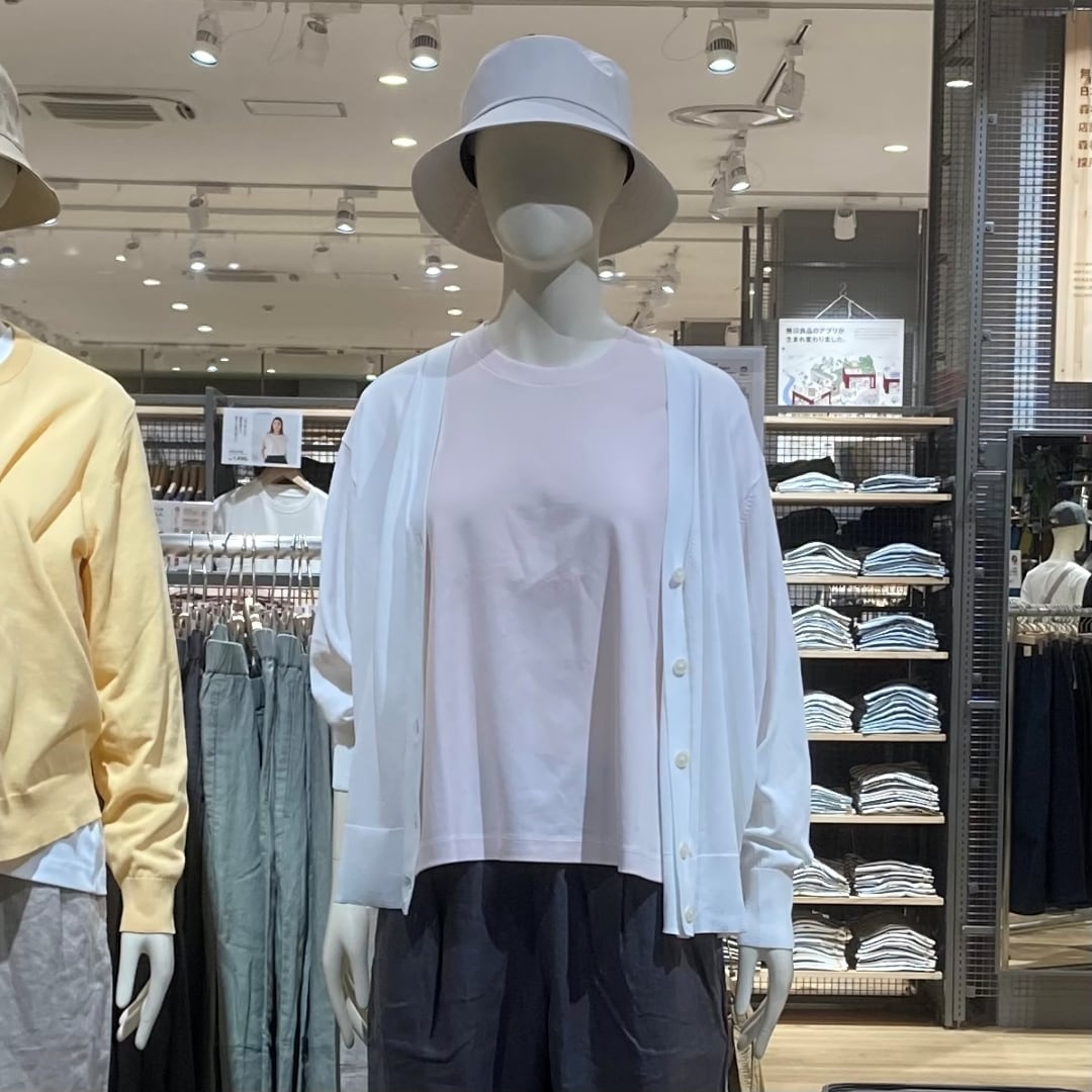 スタッフがおすすめする母の日ギフト　衣服雑貨編