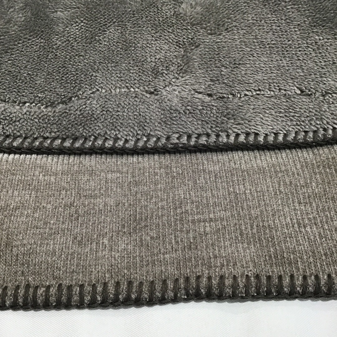 【ゆめタウン山口】秋冬に向けた新商品　両面使いブランケットが入荷しました_69Fp64