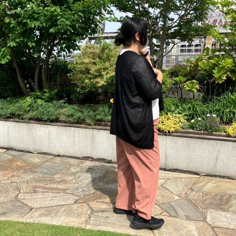 風を通すイージーパンツ