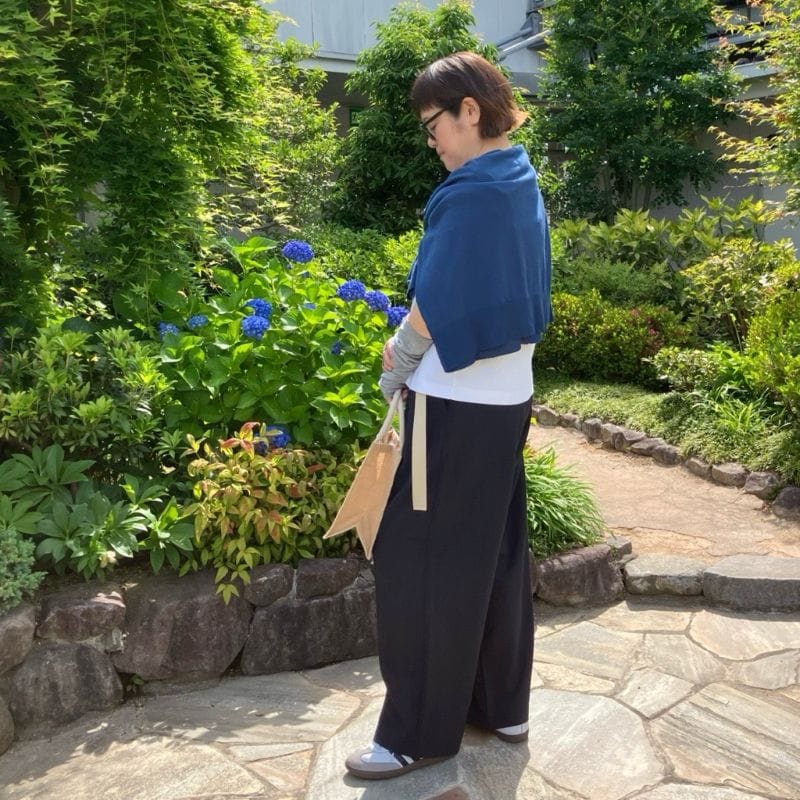 風を通すイージーパンツ