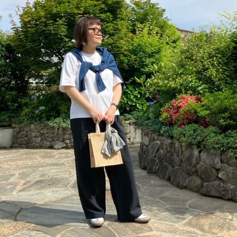 風を通すイージーパンツ