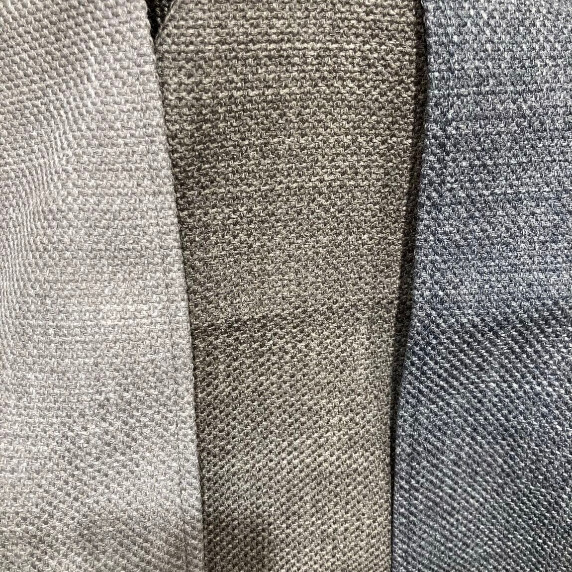 色
