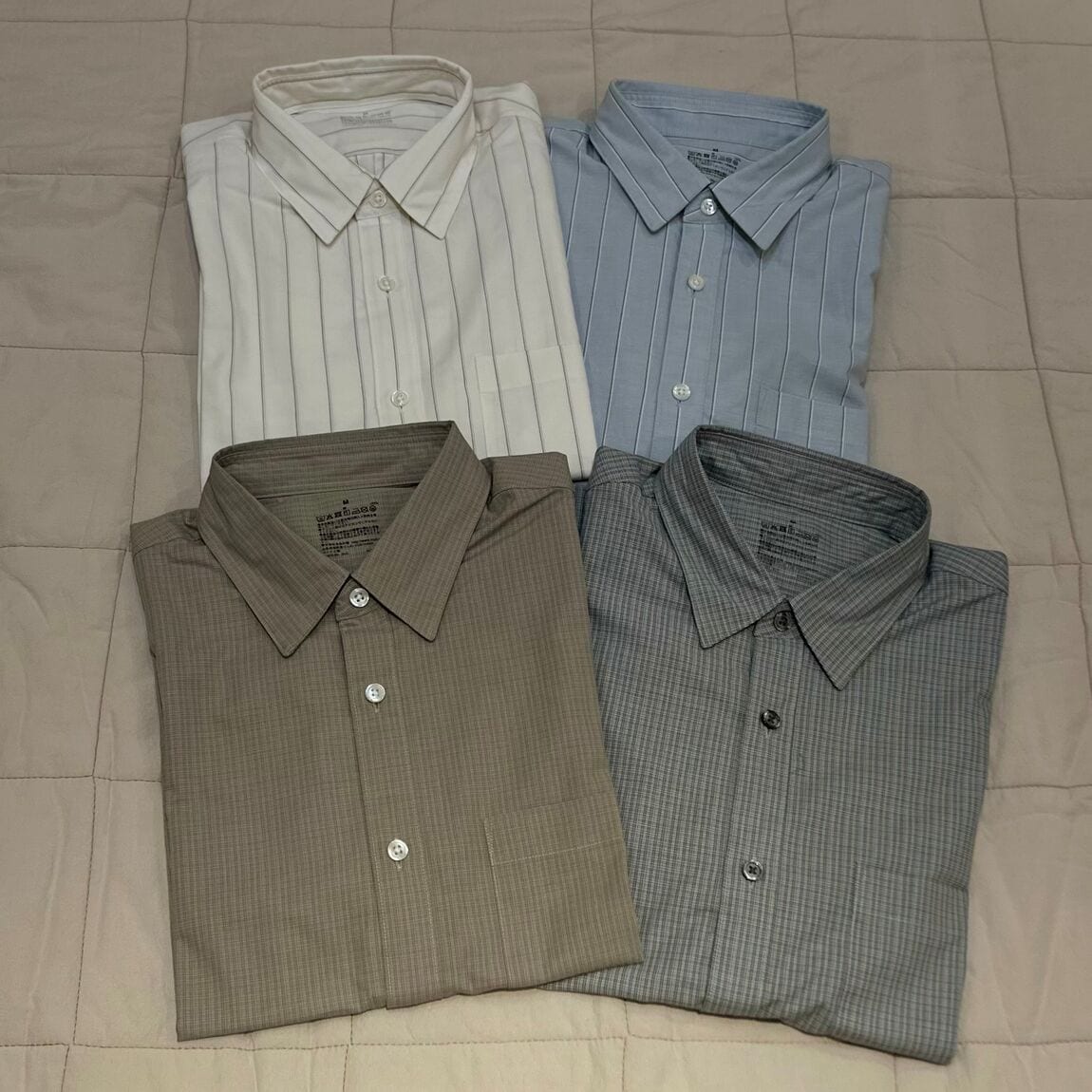 【アミコ東館】　シャツコーデで秋らしく_48yfpT