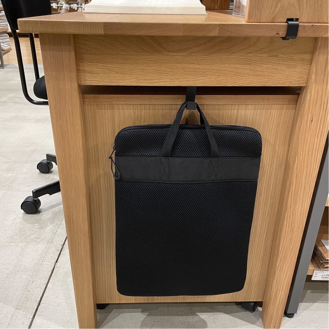 【ノブレスパルク袋井】デスクの展示、はじめました_L608cm