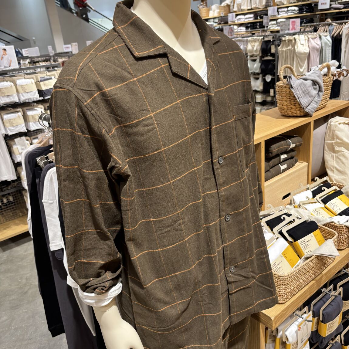 【イオンモール広島府中】　身長170cm_O2dZwa