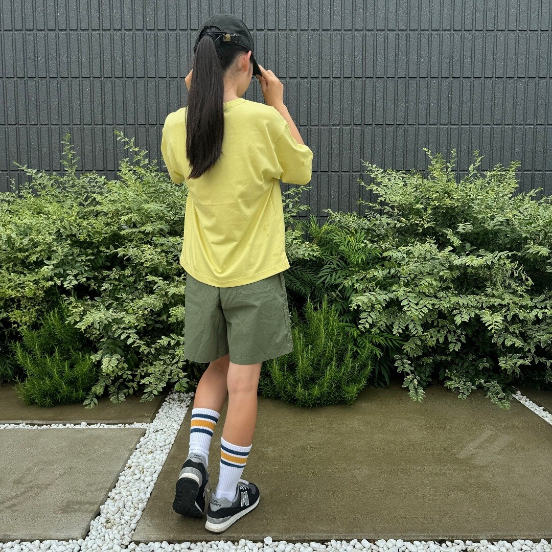 後ろ姿の画像