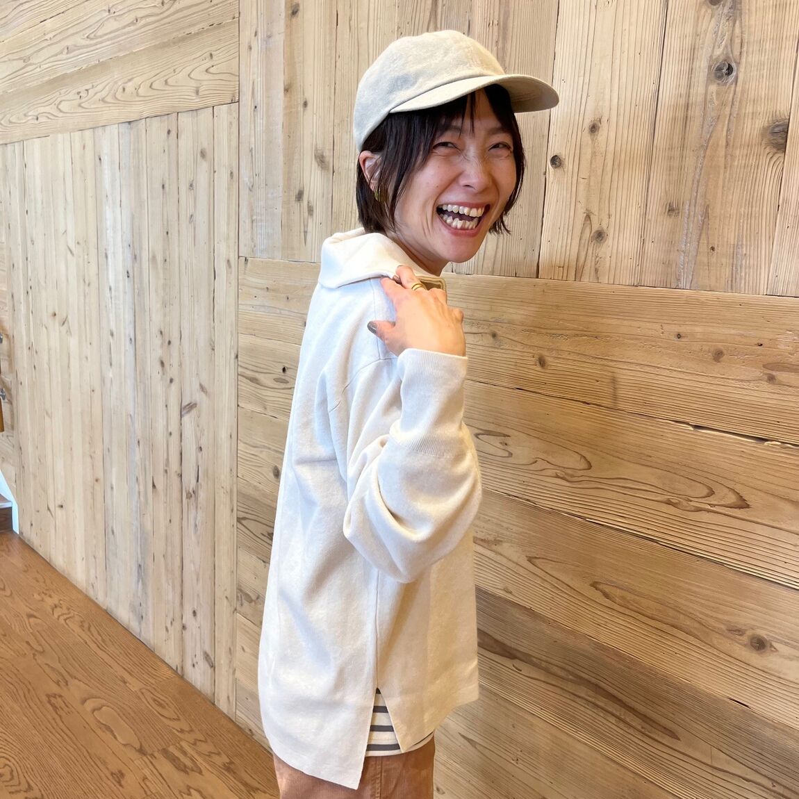 横