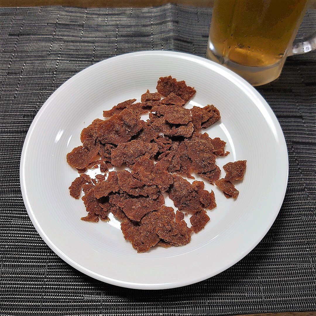 【難波】大豆ジャーキーとビール２