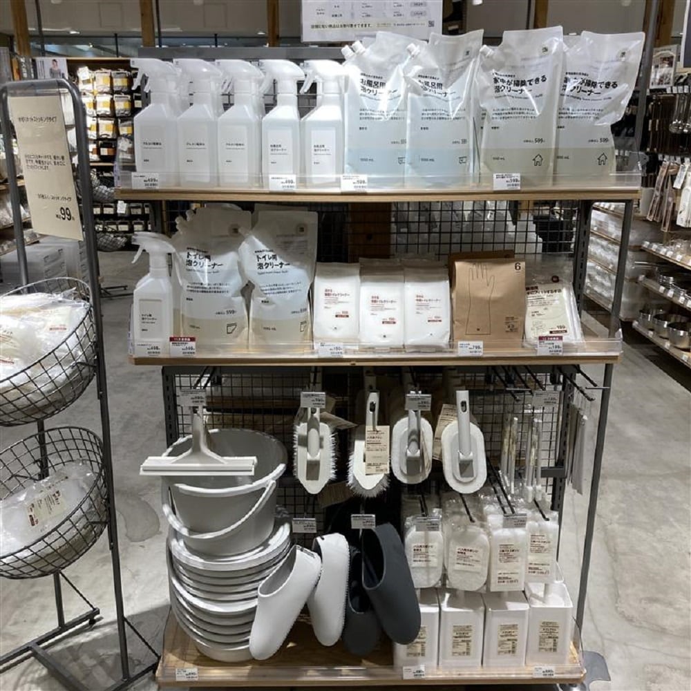 1210　年末掃除用品売り場