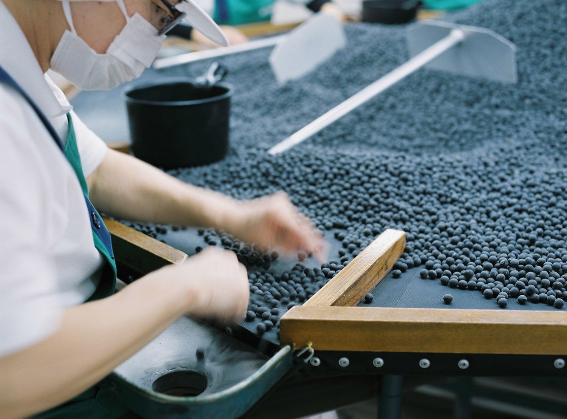 【堺北花田】小田垣商店の黒豆を量り売りします