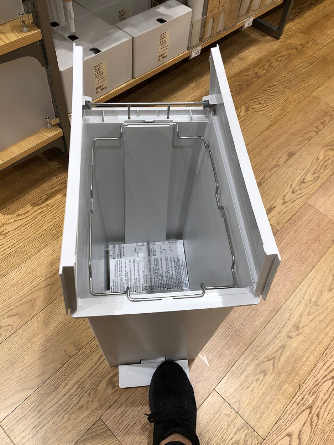 【イオンモール佐野新都市】新商品　ダストボックス