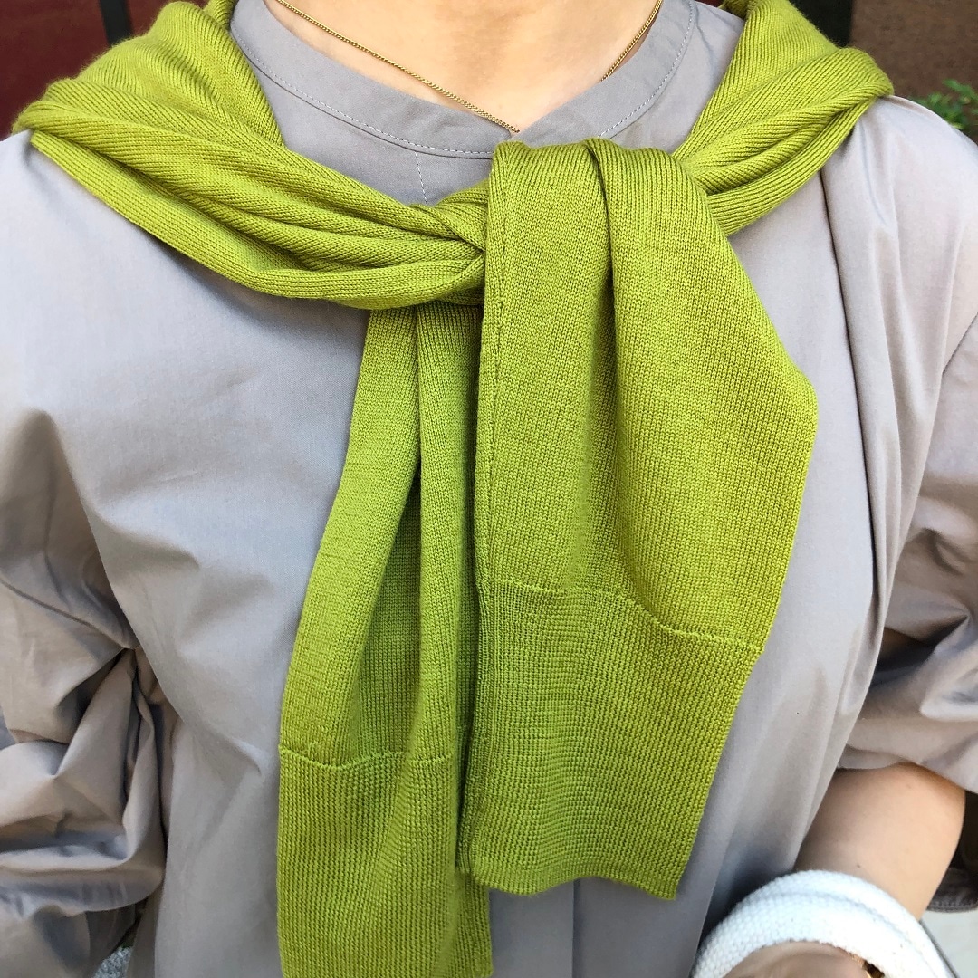 女の子が立っている写真