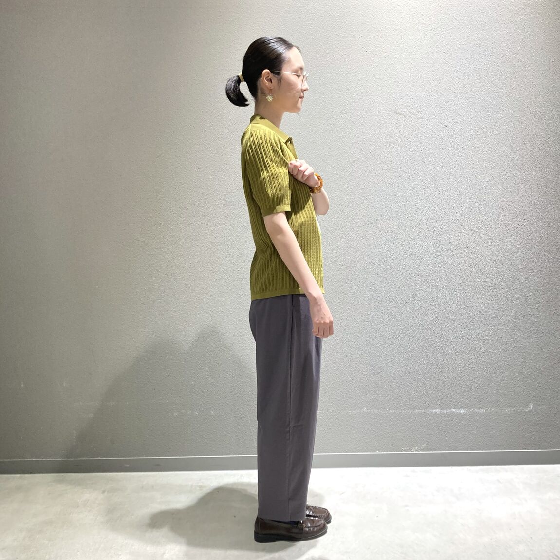 横