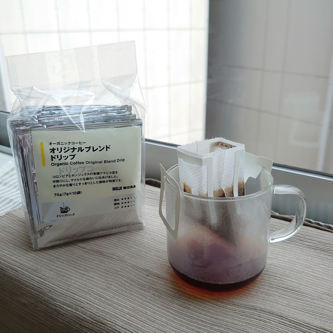 【難波】横から撮ったコーヒー