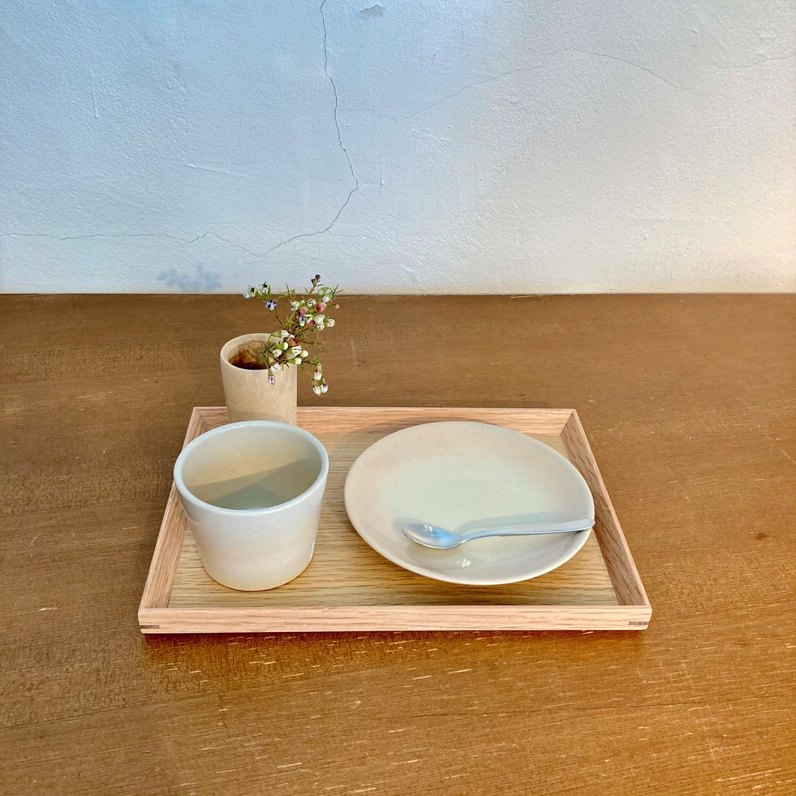 萩焼とトレー