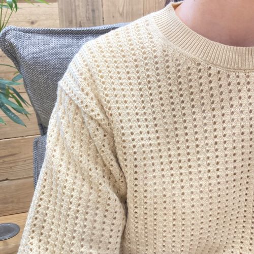 黄色のニットの生地