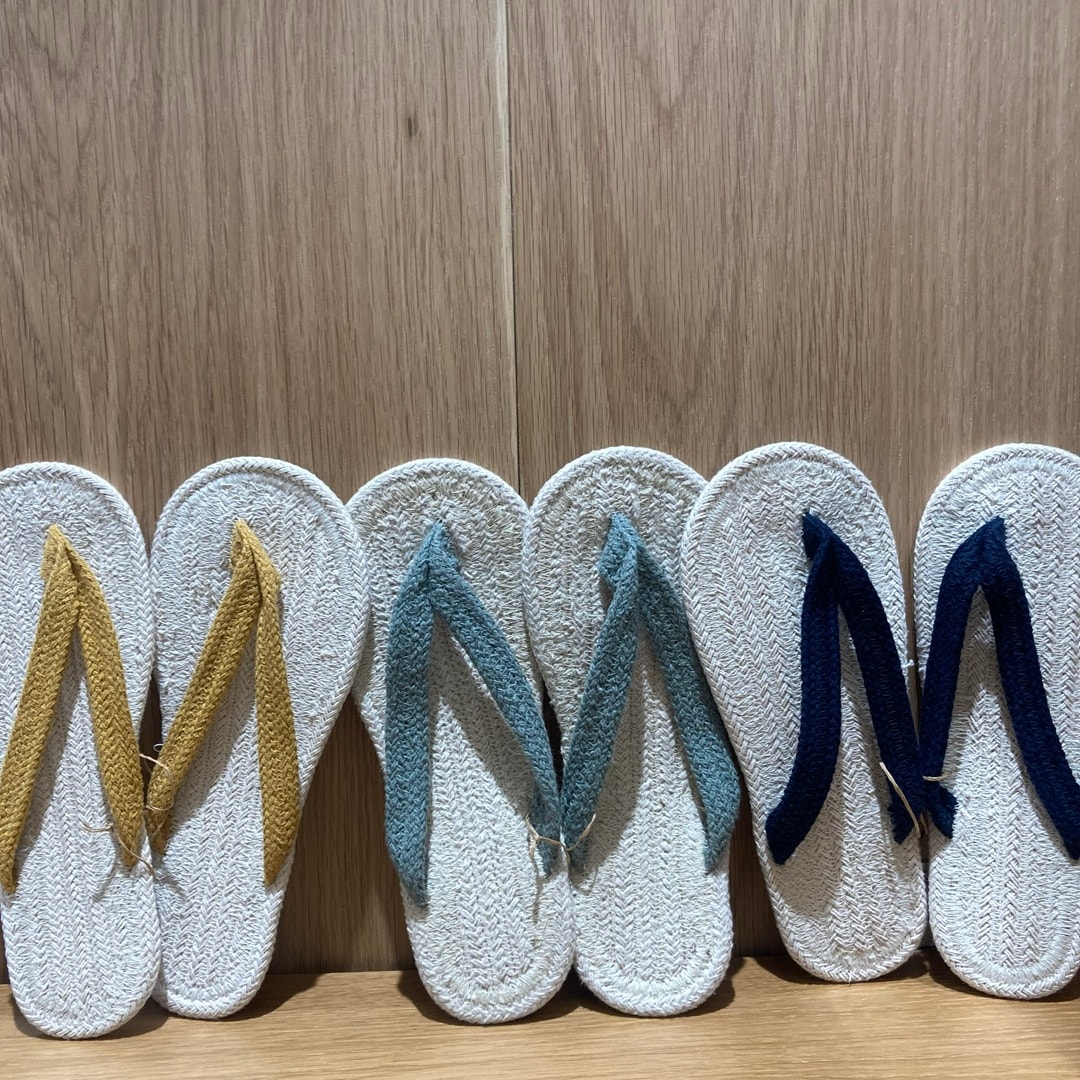 ルームサンダル