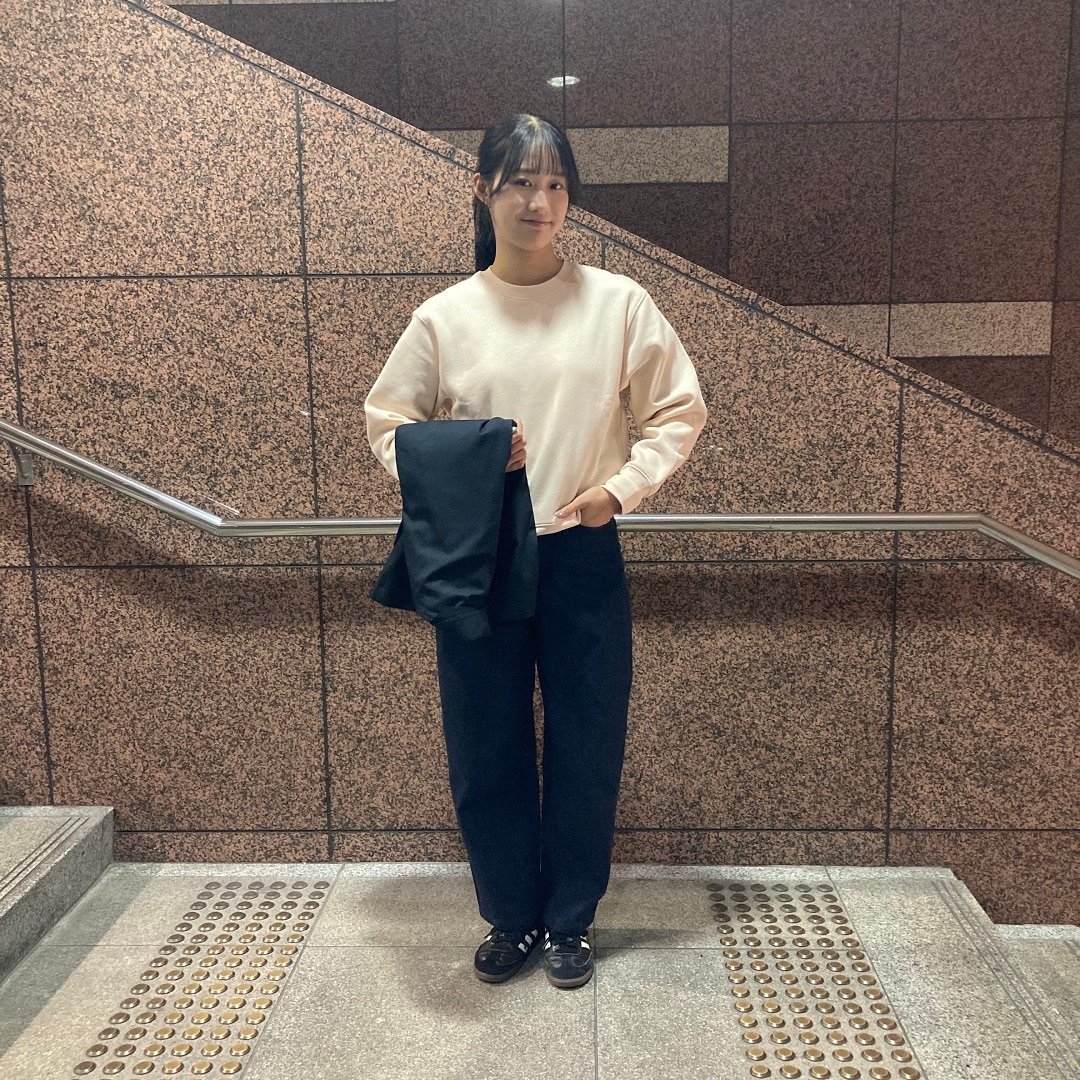 女の子が立っている写真