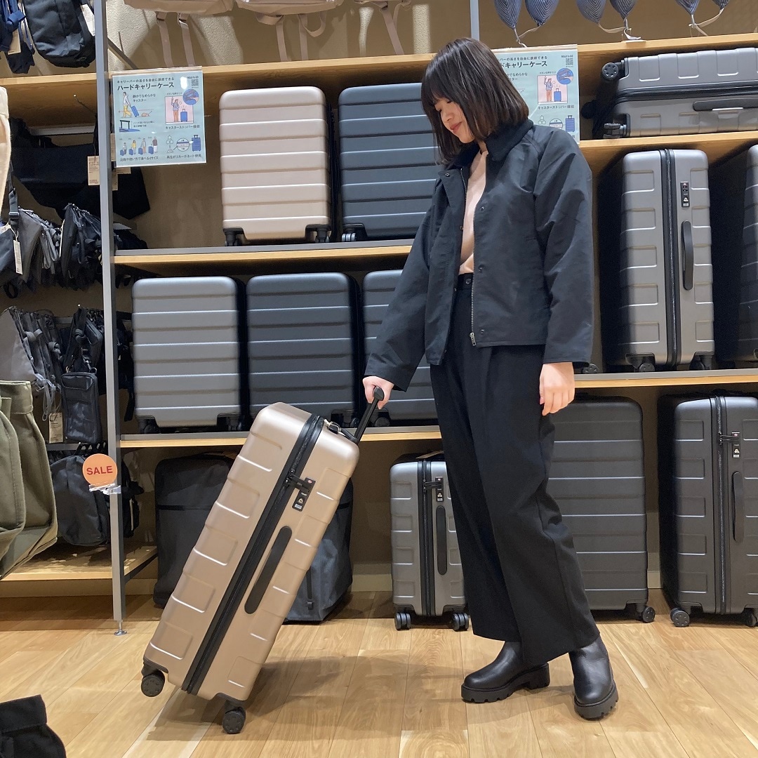 スタッフスナップ④