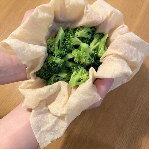 野菜の水切りをしている画像