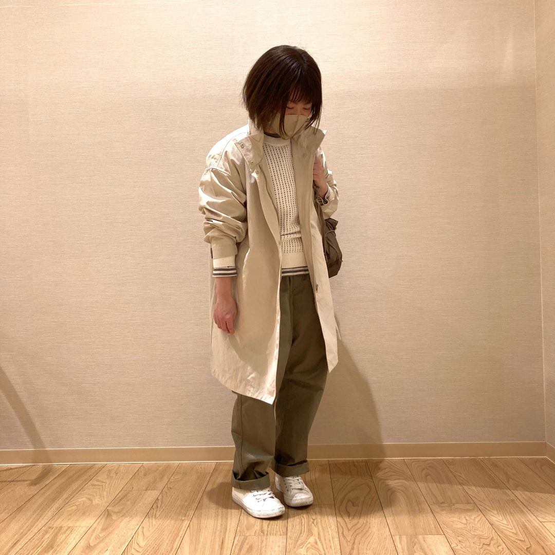 フードがしまえるロングコート