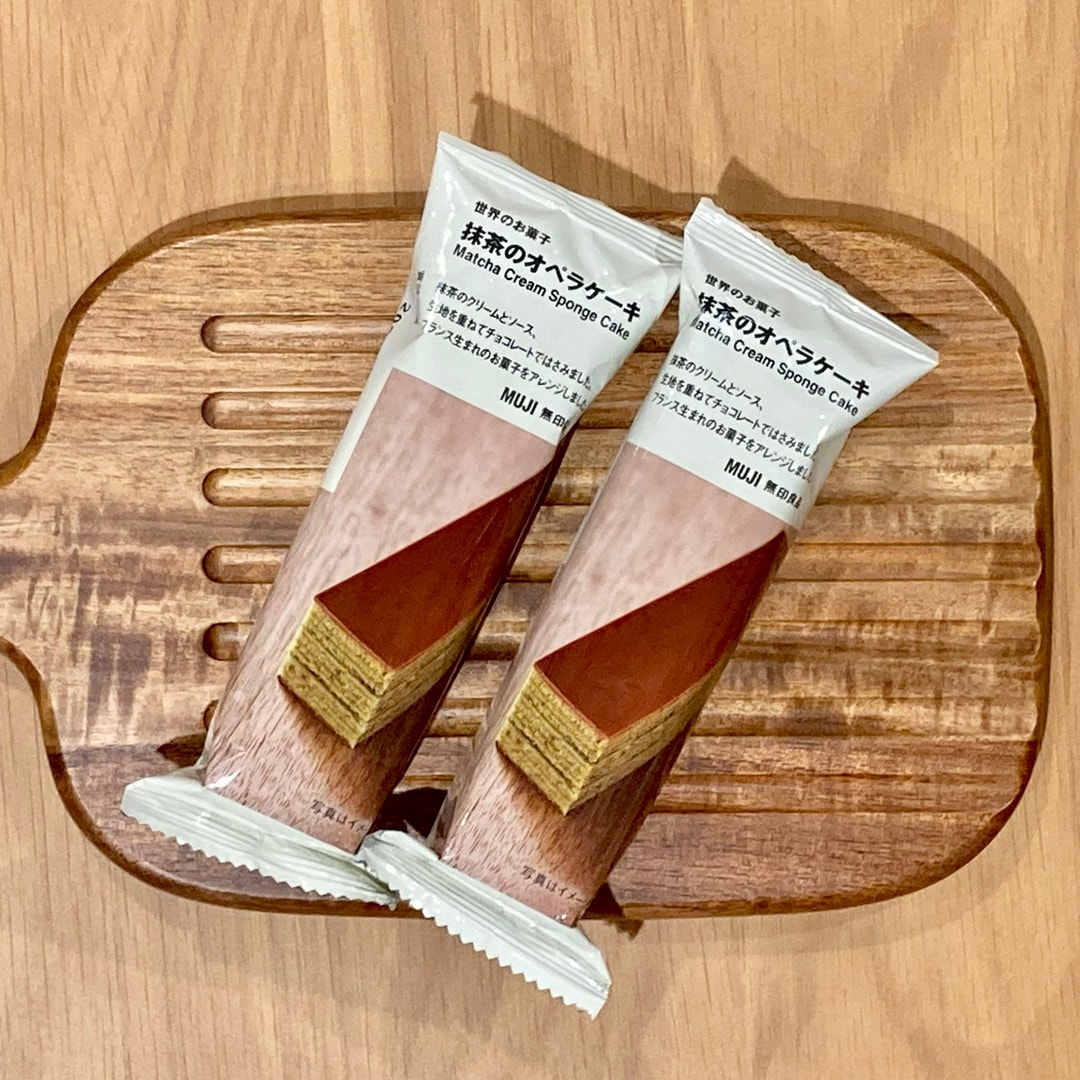 抹茶のオペラケーキ