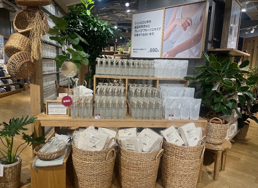 天然水ミスト　メイン売場