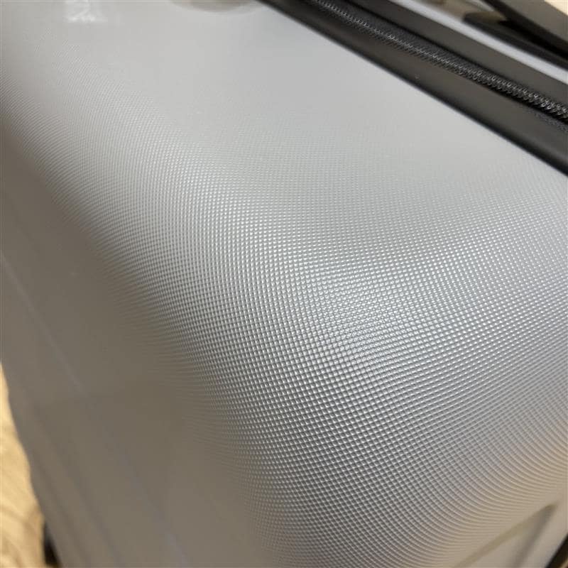 【堅田】キャリーケース表面