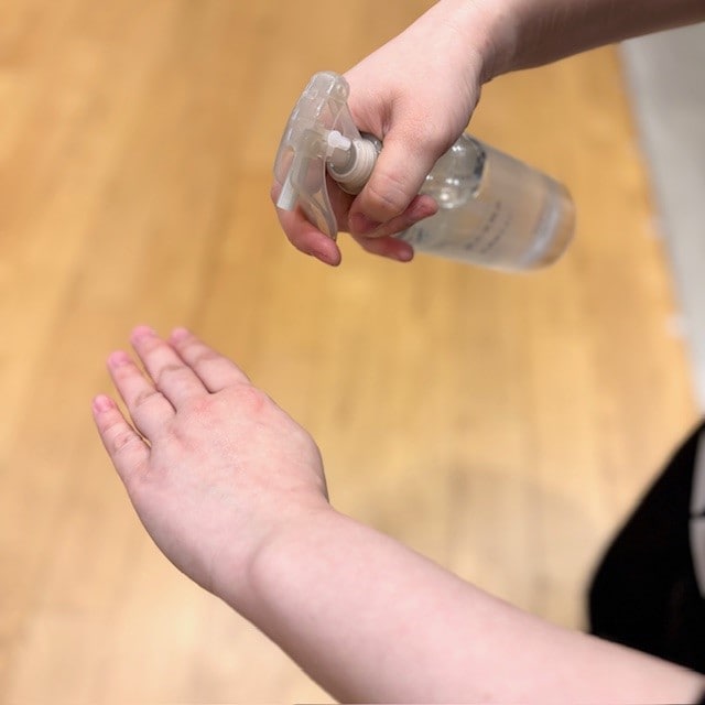 肌の天然水　乾燥が気になる肌に