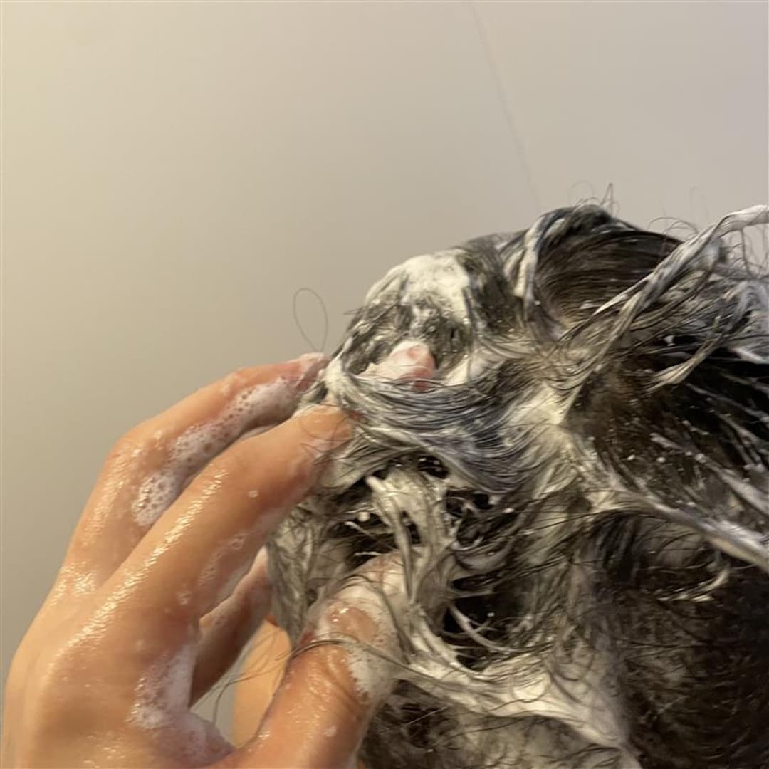 しっかり泡立てます。