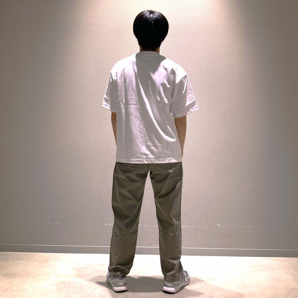 背面