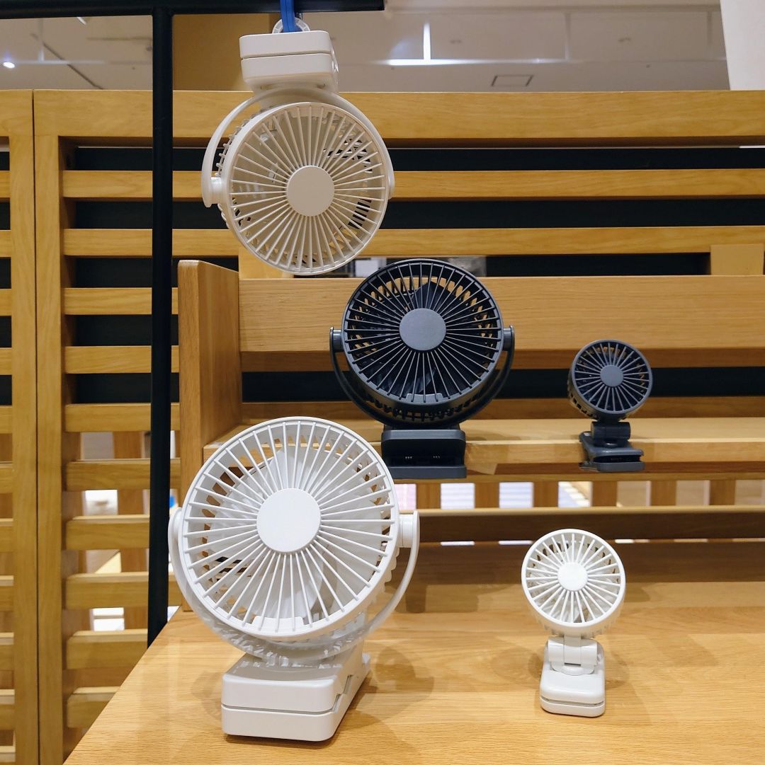 【ゆめタウン徳山】ハンズフリーが便利、置いても使える充電式クリップファン