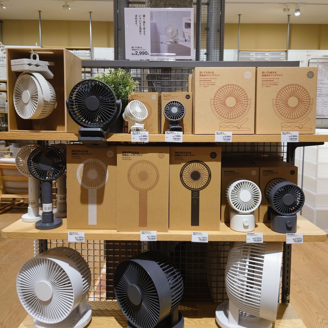 【ゆめタウン徳山】ハンズフリーが便利、置いても使える充電式クリップファン