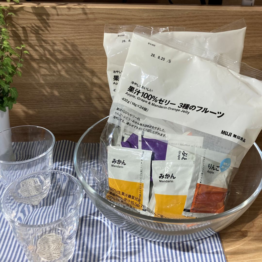 試食ゼリーのディスプレイ