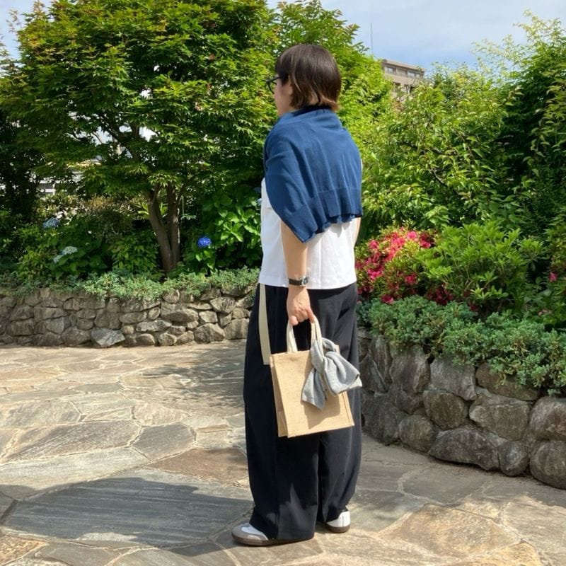 風を通すイージーパンツ