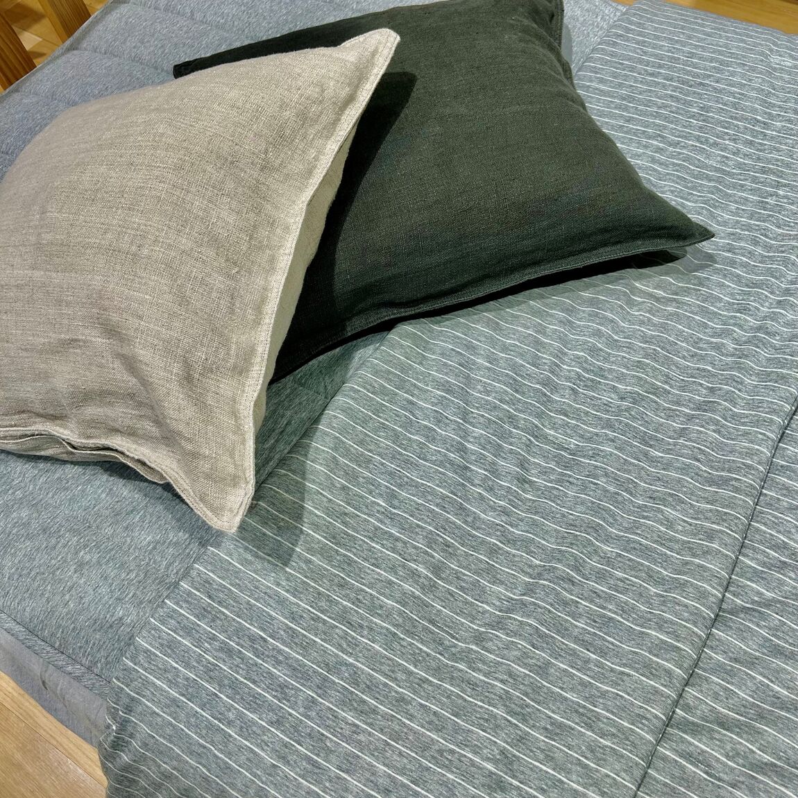 ひんやり寝具
