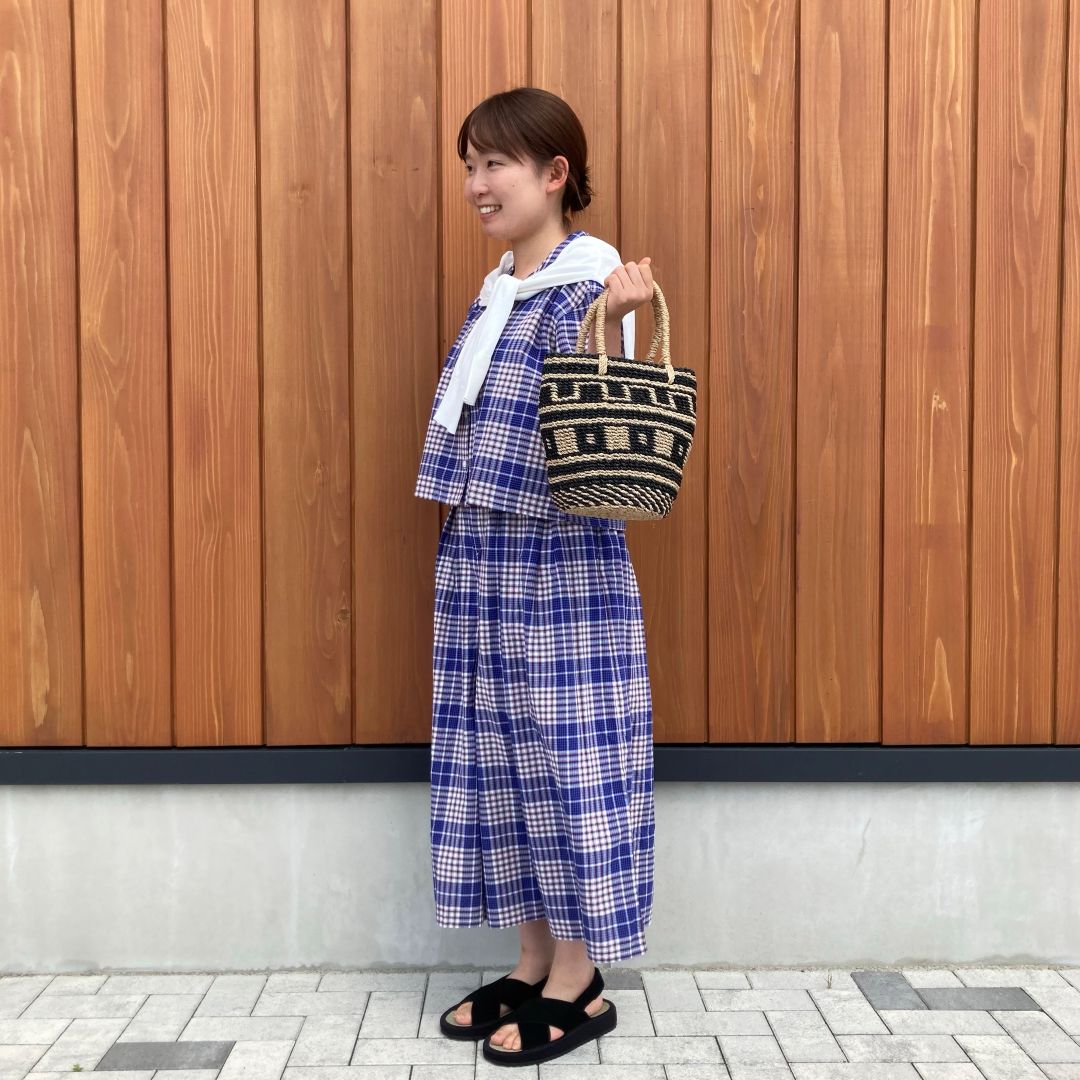 マドラス全身