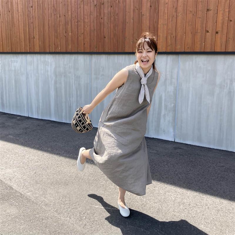リネン洗いざらしスリーブレスワンピース