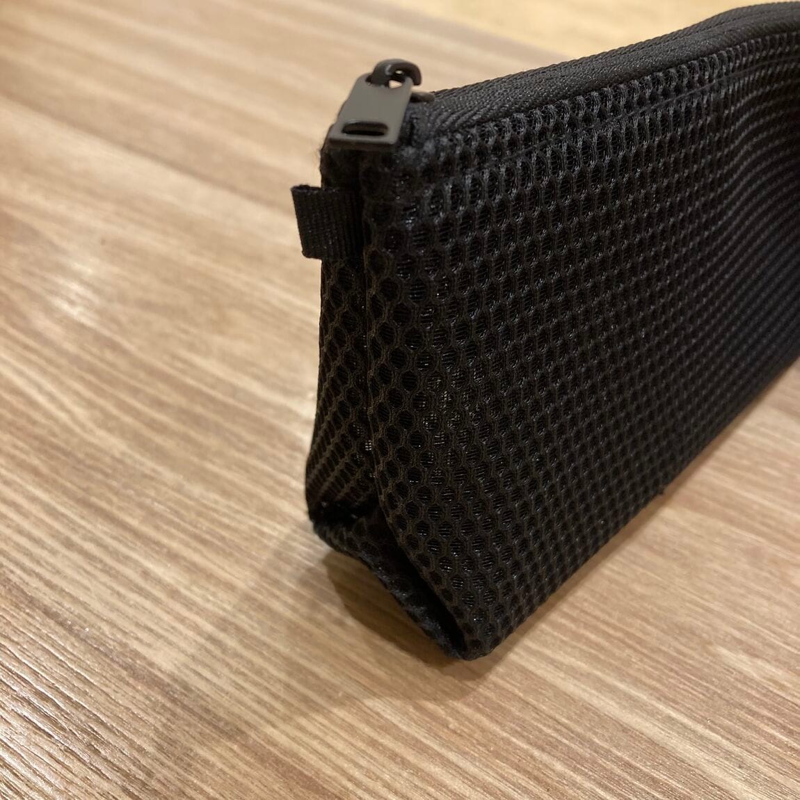 【堅田】「立体メッシュペンケースマチ付き」のご紹介_S7ZIu8
