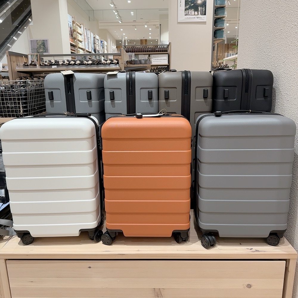 【無印良品パークプレイス大分】ハードキャリーケースのご紹介_C2XOuD