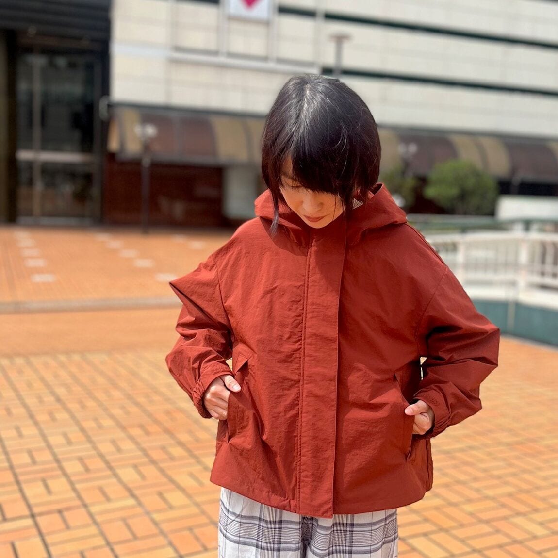 【アミコ東館】身長151㎝_B7P3IU