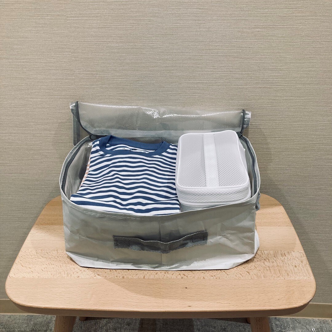 レジャーシートでつくった たためる収納袋 小