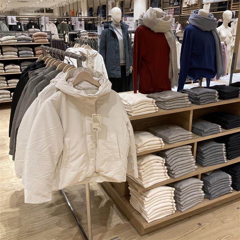 【堅田】婦人服売り場