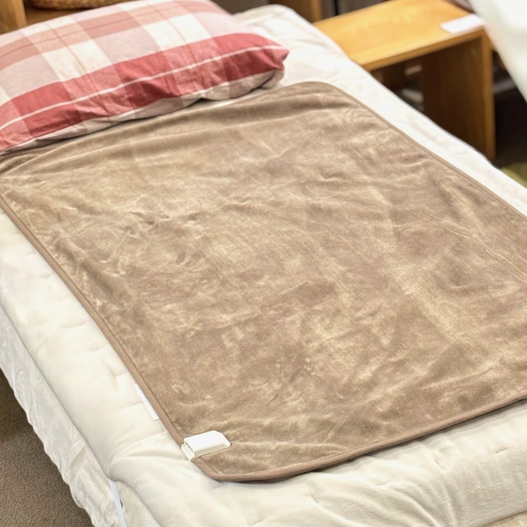 【ザ・モール仙台長町】ホットシートをベッドに敷いた様子