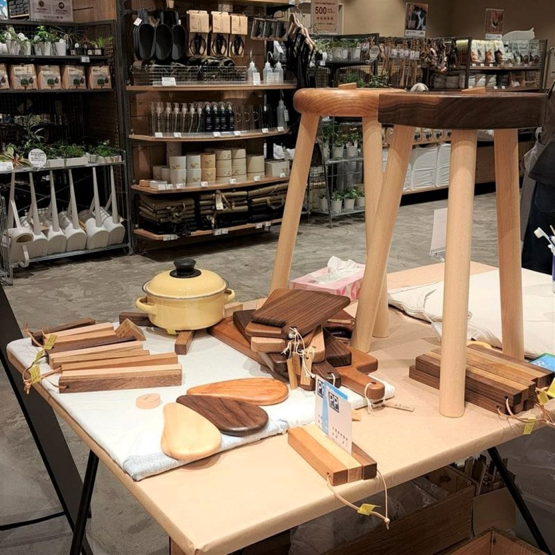 神戸阪急_スツール