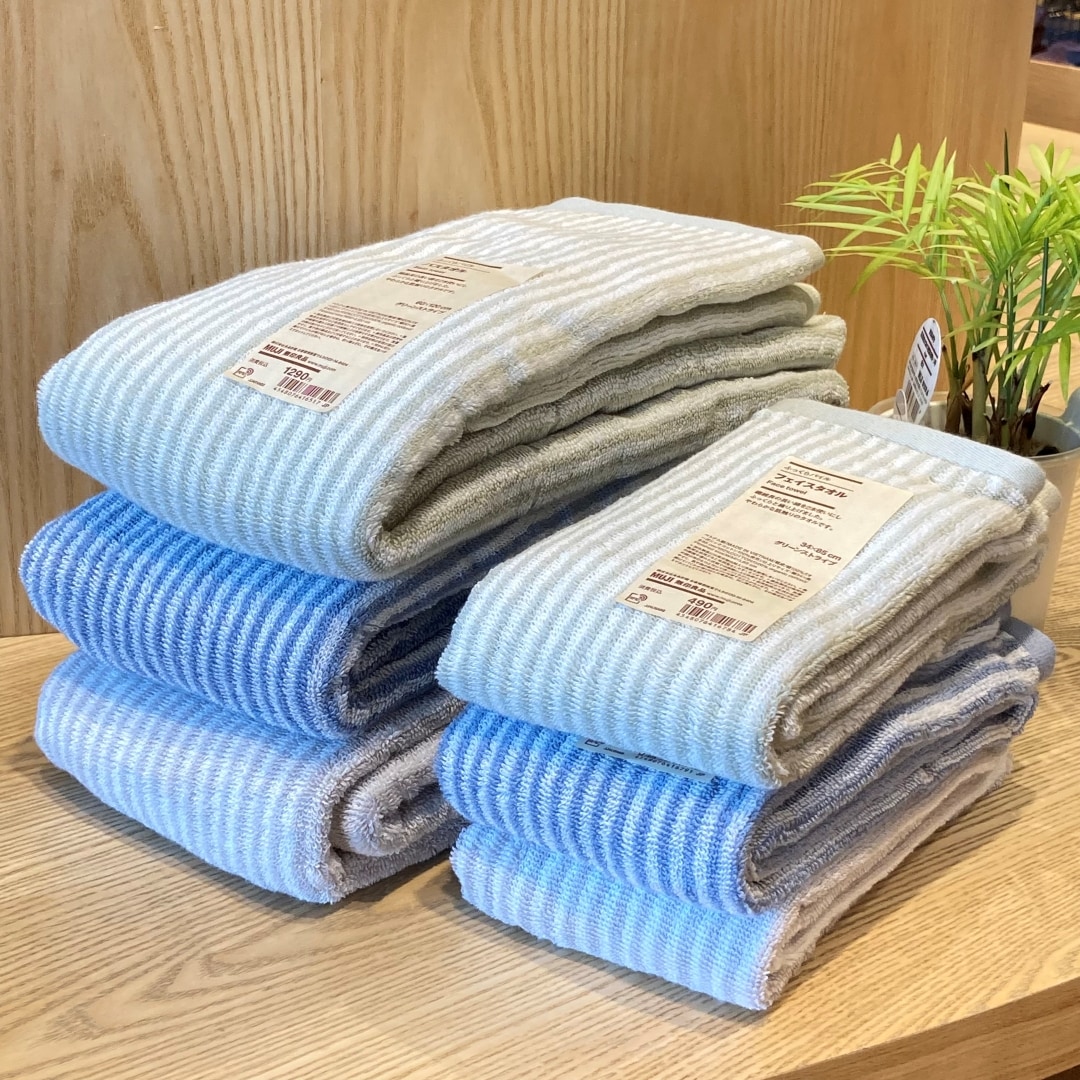 ふっくらパイルストライプ柄