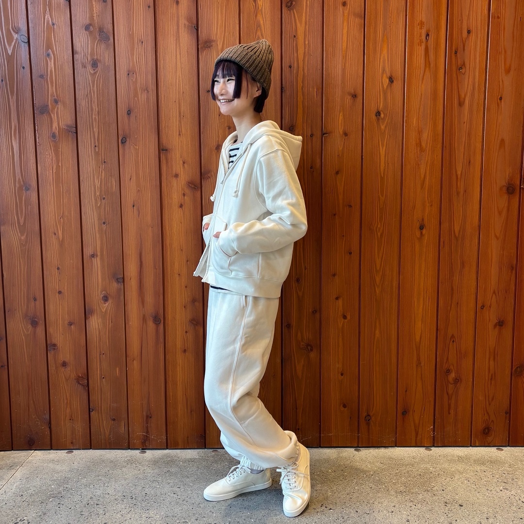 婦人スタッフスナップ