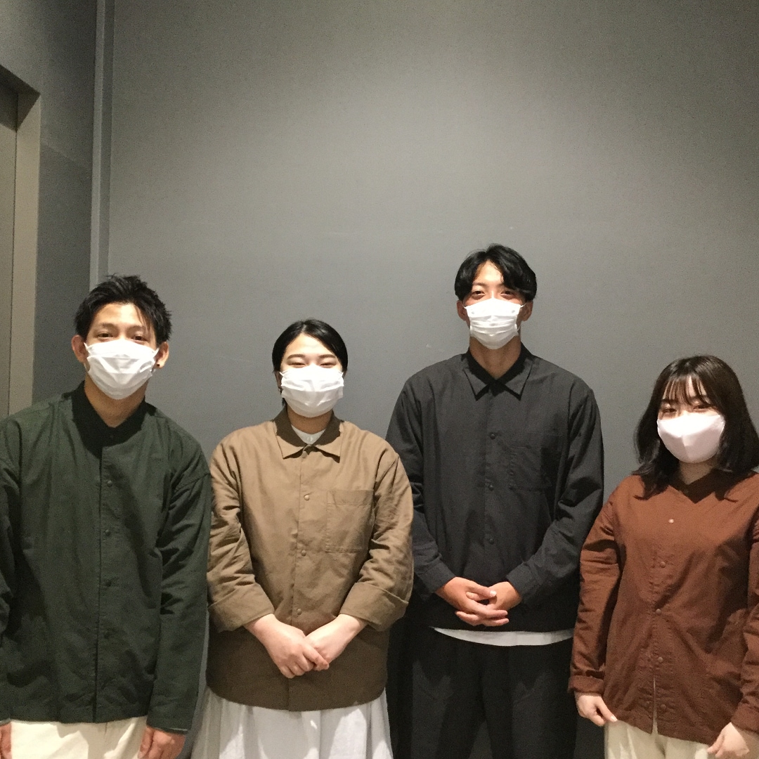 シャツとして着用